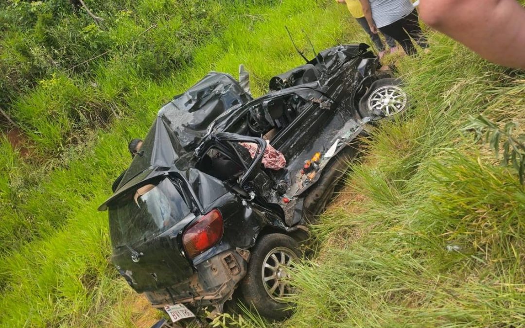 Médico y su madre mueren en violento accidente en San Pedro