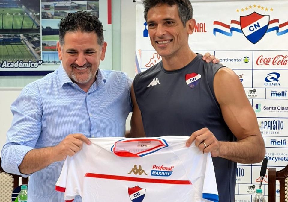 Roque Santa Cruz a Nacional: “Estoy encantado de formar parte de la institución”