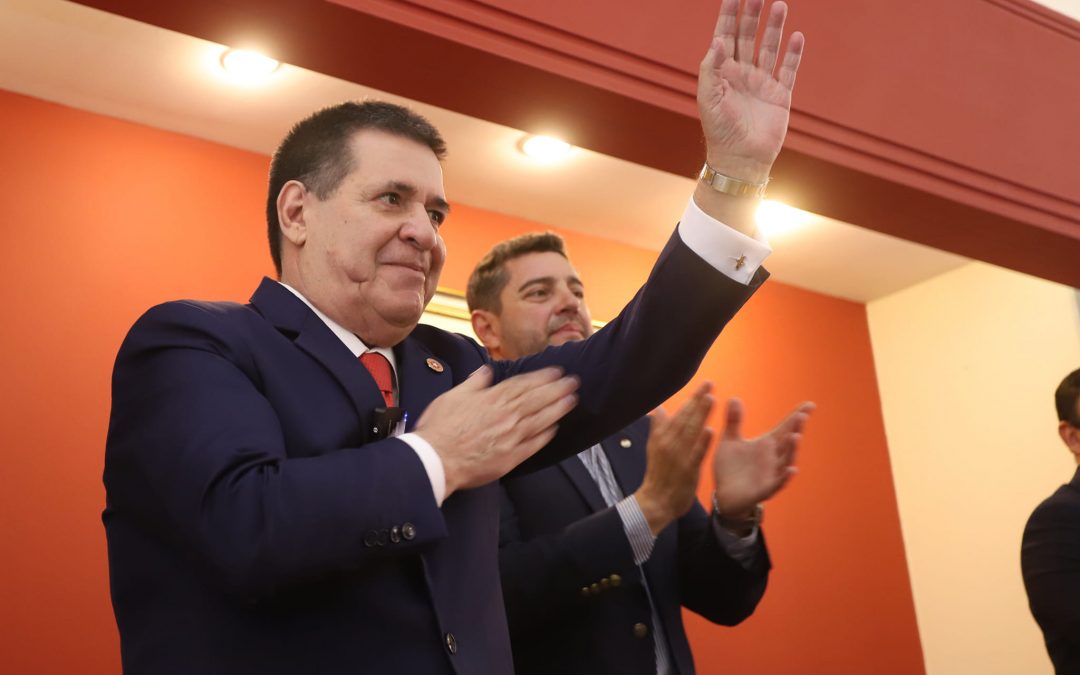 Horacio Cartes agradece apoyo recibido durante su hospitalización