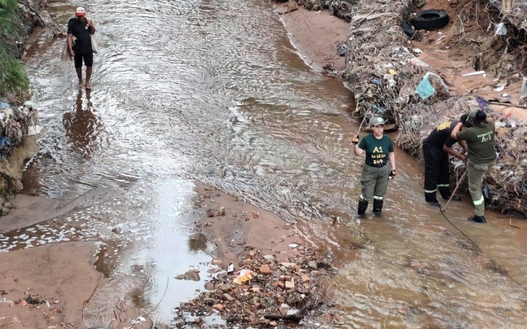 Intensifican búsqueda de niño arrastrado por raudal en San Lorenzo