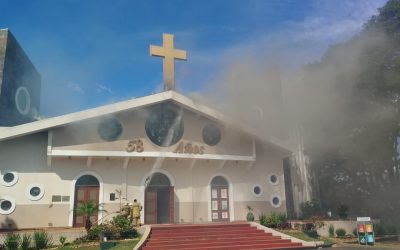 Reportan incendio en catedral San Blas de Ciudad del Este