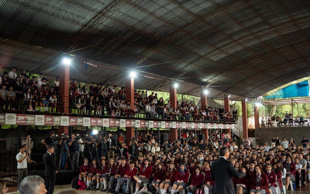 Vuelta a clases: casi un millón y medio de estudiantes inician el año lectivo
