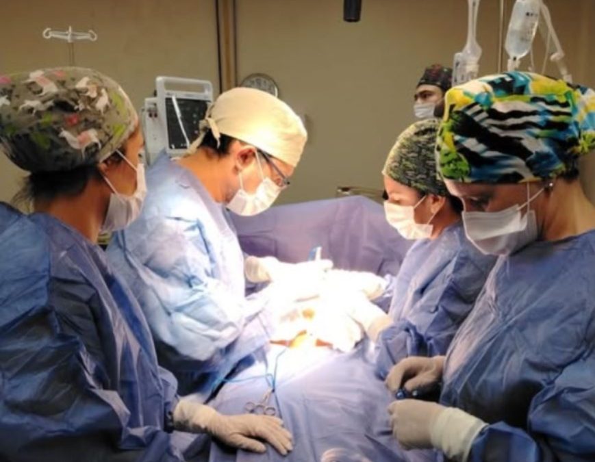 Hospital de San Lorenzo: médicos extirpan tumor ovárico de 12 kilos