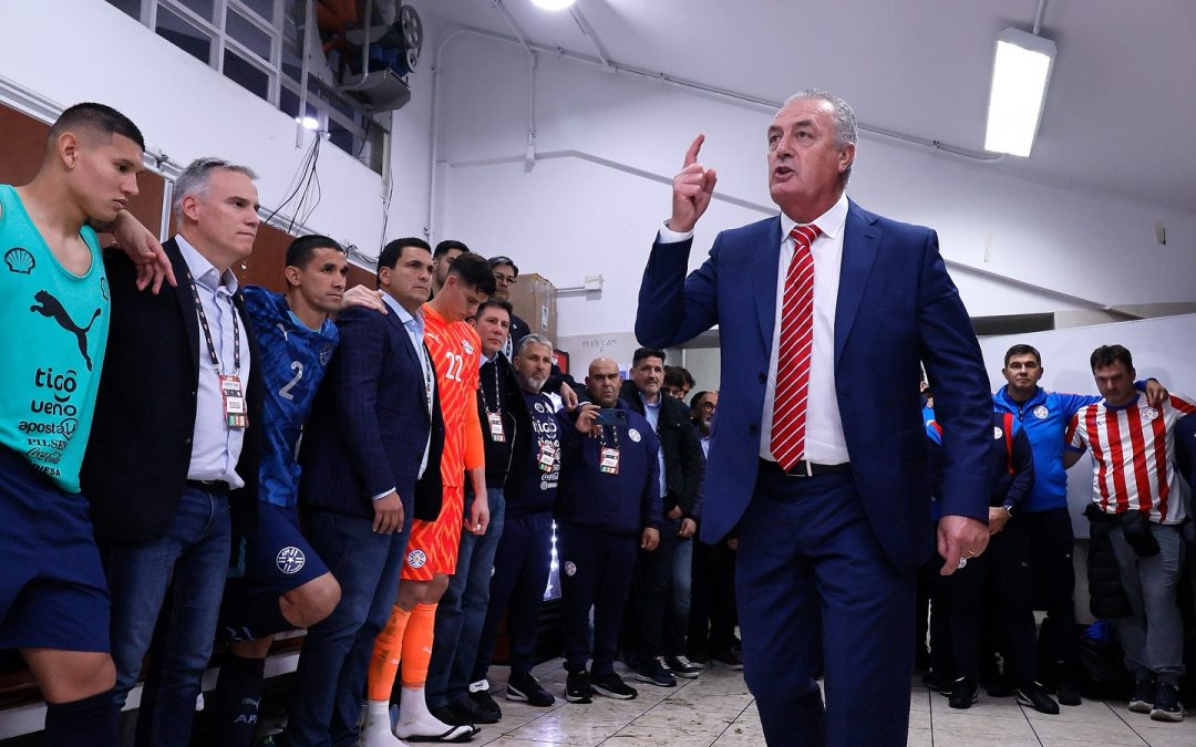 Las sorpresas de Alfaro en su lista de convocados para medir a Grecia y Marruecos