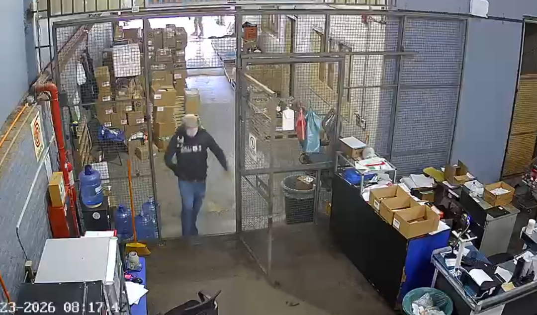 Violentos asaltantes balean a guardia para robar medicamentos adelgazantes