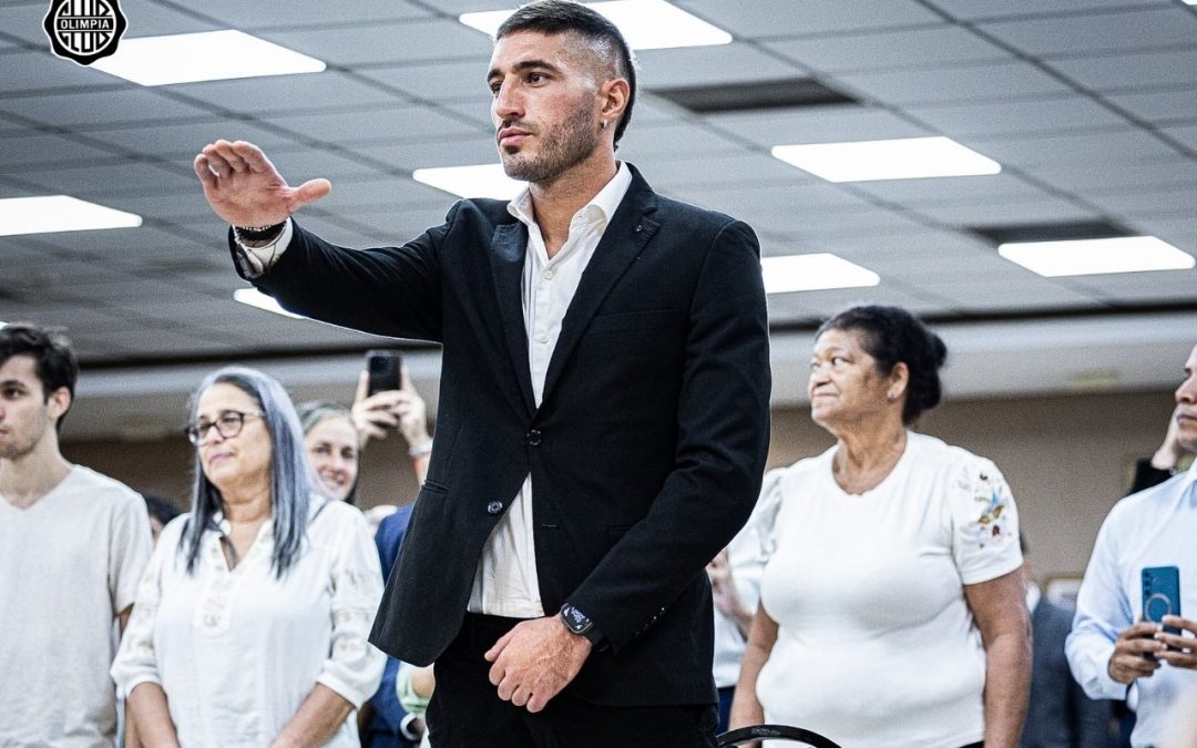 Gastón Olveira es oficialmente paraguayo: “A partir de hoy se pueden abrir muchas puertas”