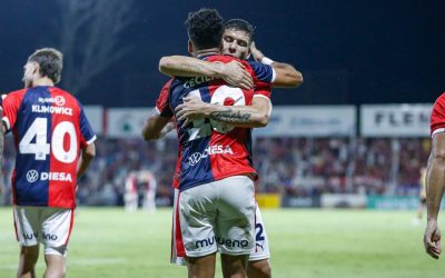 Tercera victoria al hilo del Ciclón: derrotó a Guaraní por 2 a 0