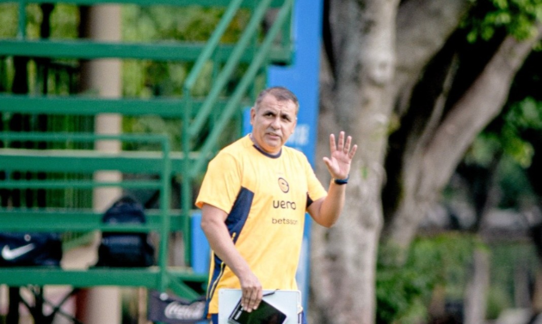 Pedro Sarabia finaliza su ciclo en Luqueño: dirigió apenas cuatro partidos