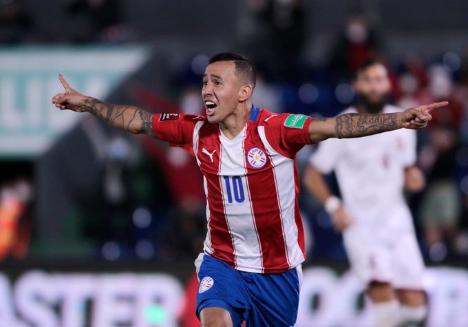 ¡Fuerza Kaku! Romero deja concentración por la muerte de su padre