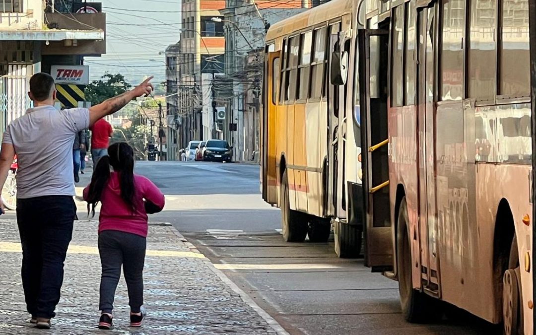 Nueva reunión entre Gobierno y empresarios para destrabar paro del transporte público