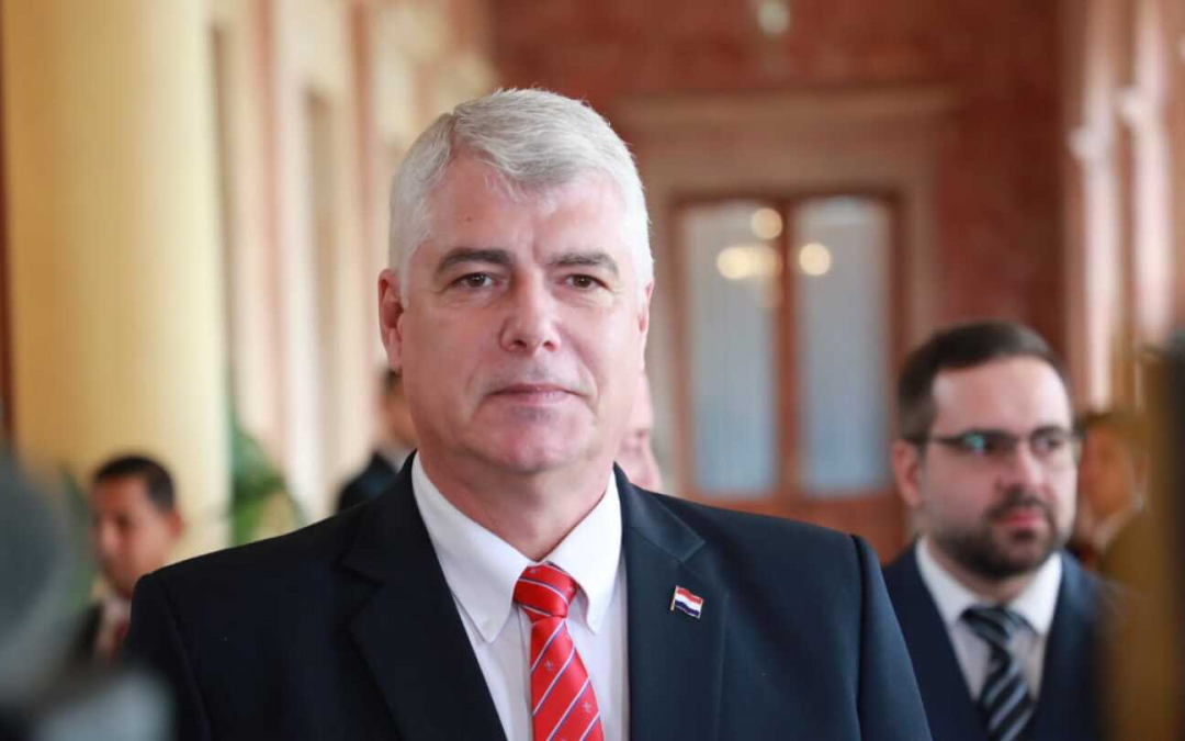 Caso Metrobús: juez admite imputación contra Arnoldo Wiens