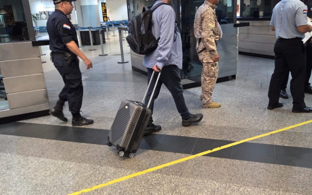 Incautan oro en el Silvio Pettirossi: pasajero brasileño fue detenido