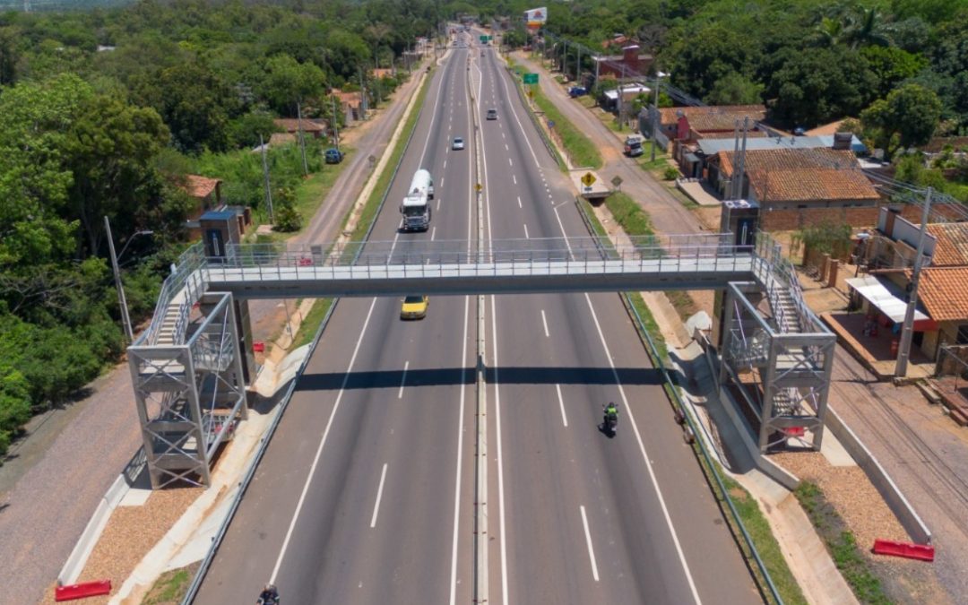 Pasarela peatonal elevada fue habilitada en Pedrozo