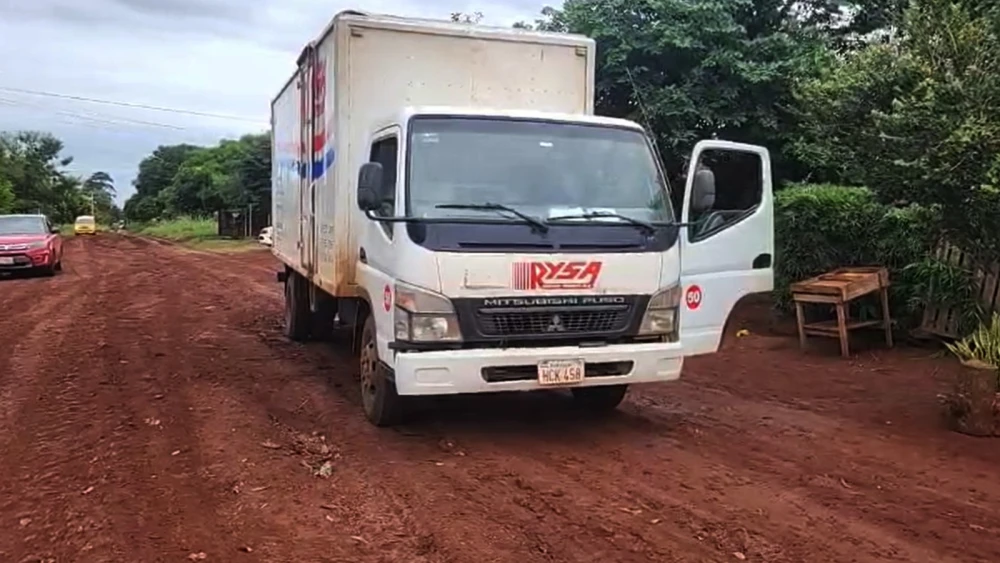 Investigan supuesto asalto a camión de encomiendas en Ciudad del Este