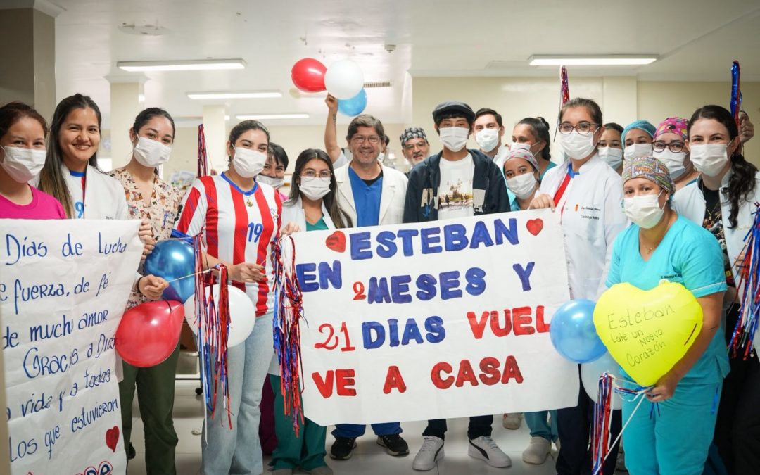 Dan de alta a adolescente trasplantado del corazón
