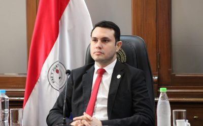 Senador Hernán Rivas presenta su renuncia