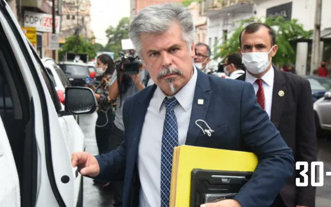 Juicio contra Arnaldo Giuzzio: principal elemento de la Fiscalía son chats con Marco Vinicius