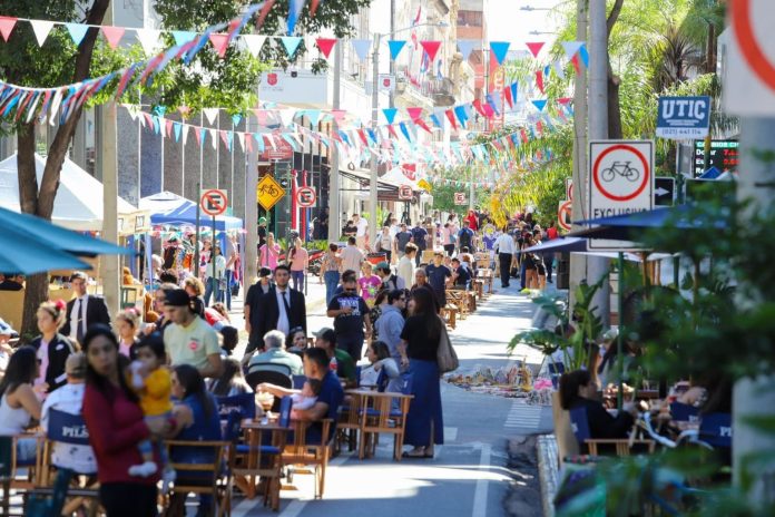 Asuncenos piden calles en buen estado, seguridad y limpieza