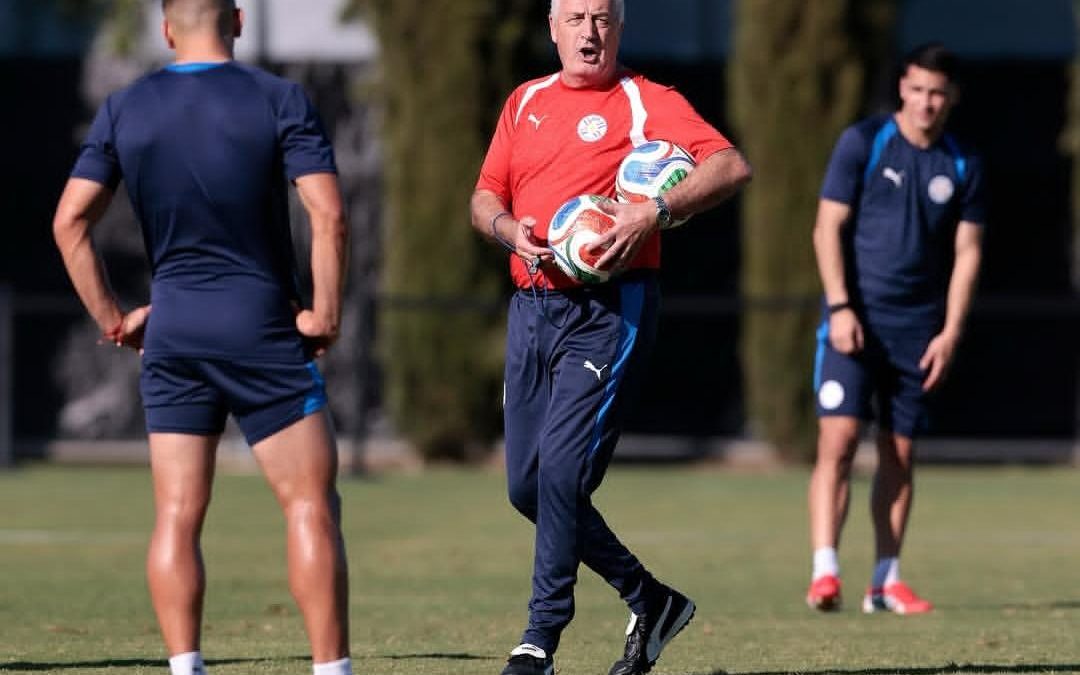 Pensando en Turquía, la Albirroja volvió a los entrenamientos
