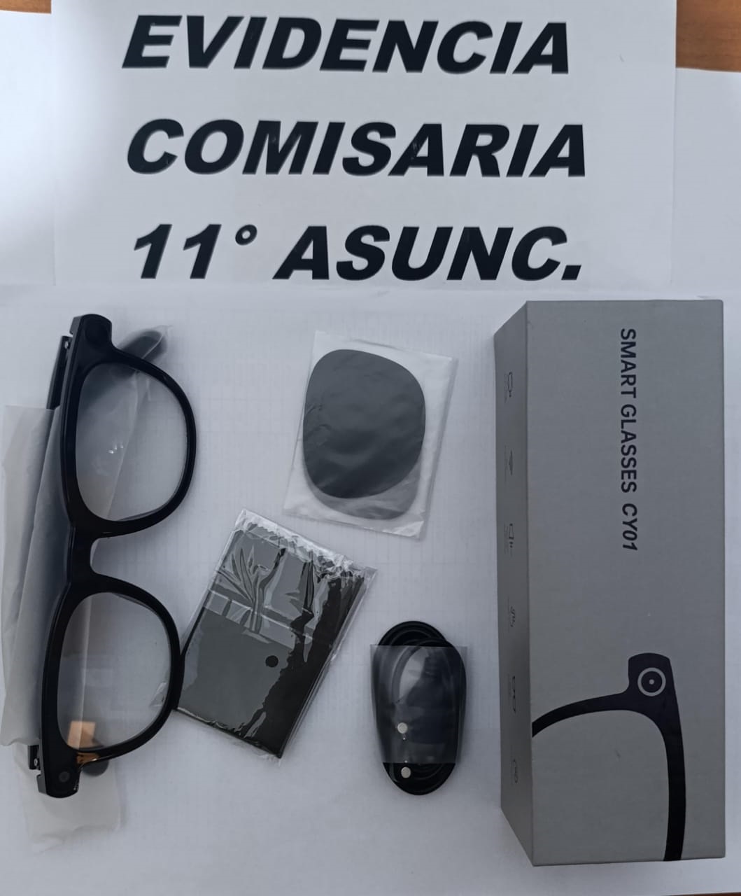 Repartidor se apoderó de anteojos de alta gama y l