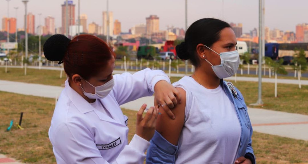 No hay vacunas anticovid: se repondrían en los próximos días